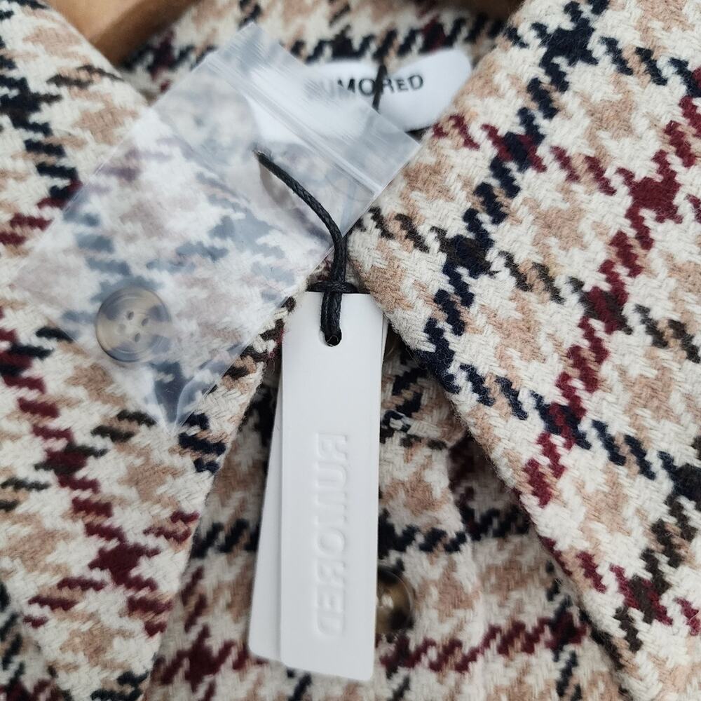 Rumored Coco Plaid Tweed Crop Top Revolve Cream Newberry Button Up XS NWT - Picture 9 of 11